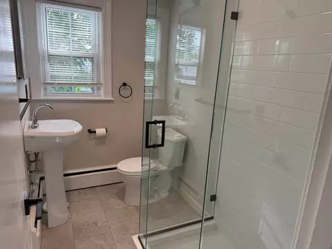 24 Pine St, Pawtucket, RI 02860 photo 6