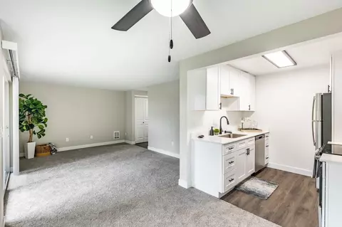 13210 97th Ave NE, Kirkland, WA 98034 photo 32