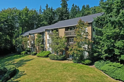 13210 97th Ave NE, Kirkland, WA 98034 photo 11