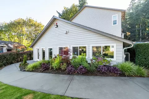 13210 97th Ave NE, Kirkland, WA 98034 photo 38