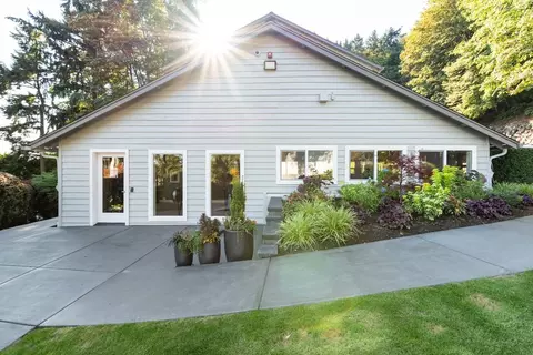 13210 97th Ave NE, Kirkland, WA 98034 photo 28