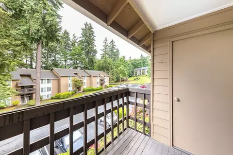 13210 97th Ave NE, Kirkland, WA 98034 photo 41