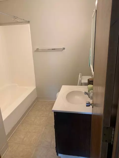 4301 Lincoln Swing, Ames, IA 50014