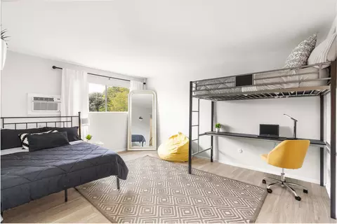 3170 Canyon Crest Dr, Riverside, CA 92507