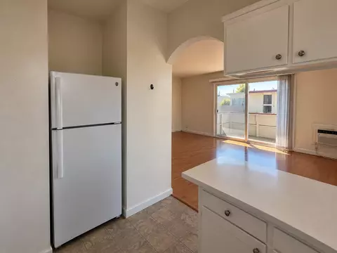 10192 Park Cir E, Cupertino, CA 95014 photo 5