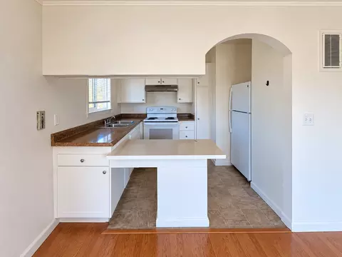 10192 Park Cir E, Cupertino, CA 95014 photo 2