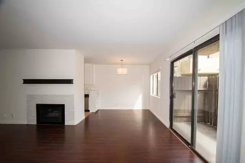 15128 Burbank Blvd, Los Angeles, CA 91411