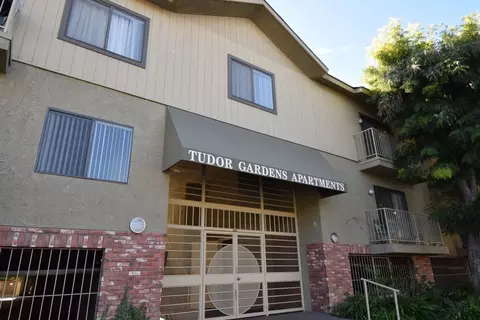 15128 Burbank Blvd, Los Angeles, CA 91411