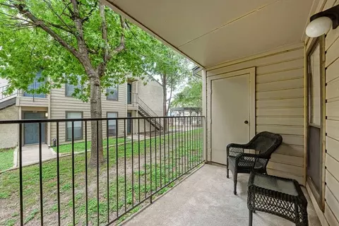 1044 Camino La Costa, Austin, TX 78752 photo 10