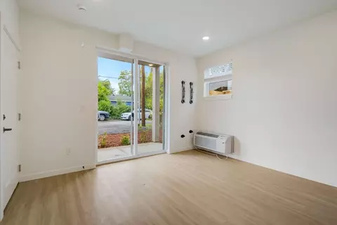 6115 NE Multnomah St, Portland, OR 97213