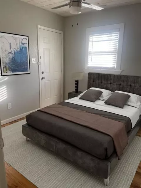 1431 Lipscomb St, Fort Worth, TX 76104