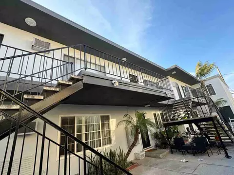 12721 Matteson Ave, Los Angeles, CA 90066