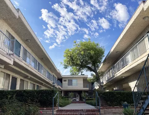 18355 Collins St, Los Angeles, CA 91356