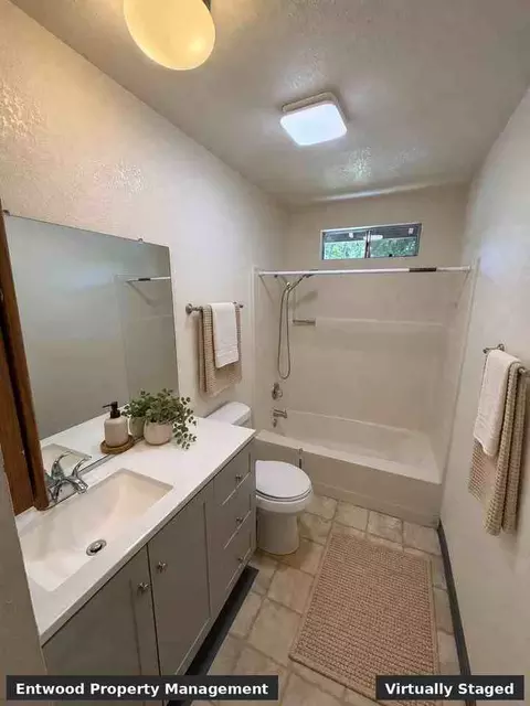 1448 Warner St, Chico, CA 95926 photo 20