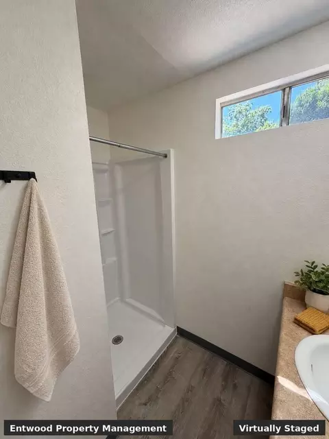 1448 Warner St, Chico, CA 95926 photo 9