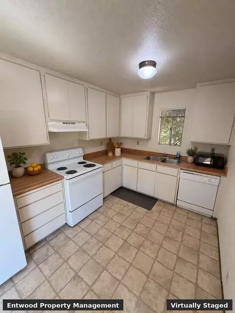 1448 Warner St, Chico, CA 95926 photo 14