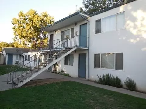 332 W 20th St, Merced, CA 95340