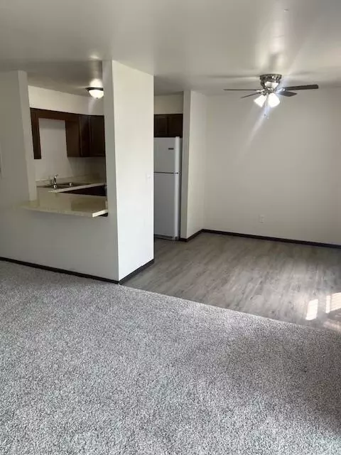 4310 Centennial Ct, Gurnee, IL 60031