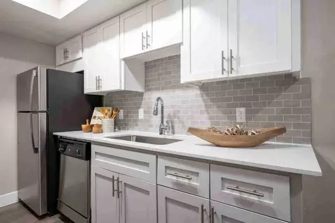 12211 N Paradise Village Pkwy S, Phoenix, AZ 85032 photo 3