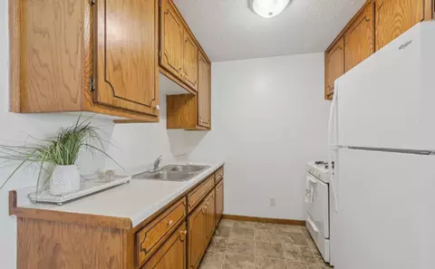 2300 County Road I, Arden Hills, MN 55112