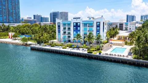 551 NE 39th St, Miami, FL 33137