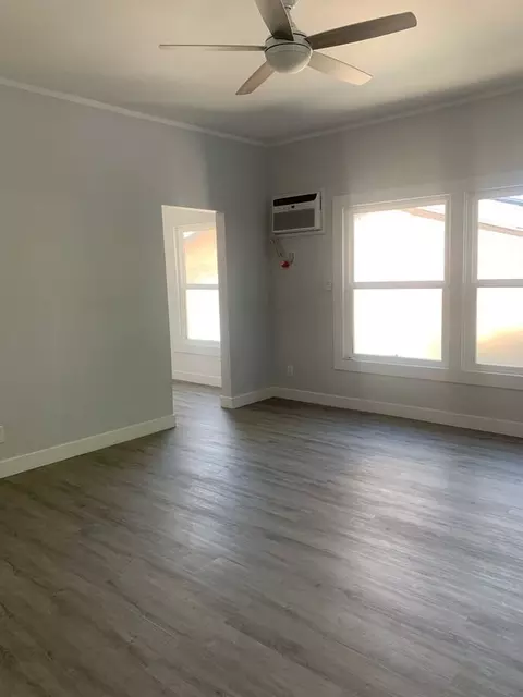 1047 Hyperion Ave, Los Angeles, CA 90029 photo 4