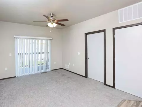 120 N Sycamore Ave, Sioux Falls, SD 57110 photo 13