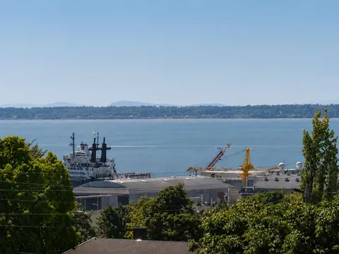 1016 N Garden St, Bellingham, WA 98225