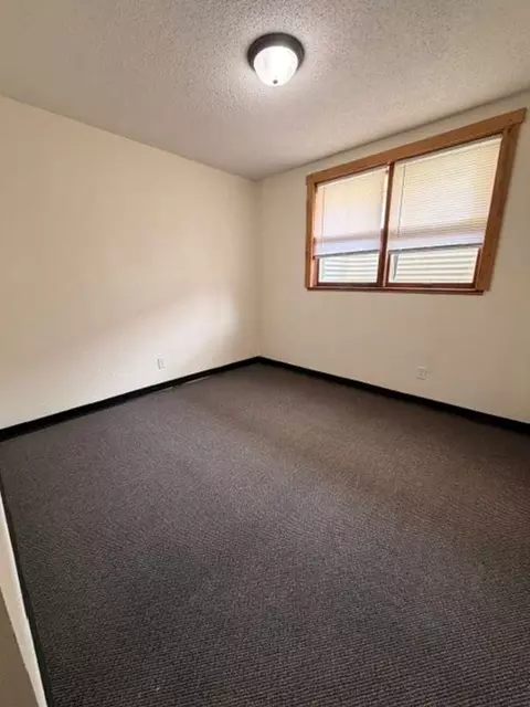 511 Colfax St, Augusta, WI 54722 photo 4