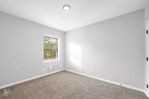 7706 S Coles Ave, Chicago, IL 60649 photo 15