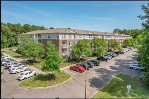 1056 Centerbrooke Ln, Suffolk, VA 23434