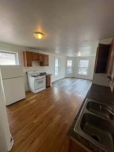 1201 Hagerer St, Racine, WI 53402