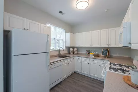 9901 Gable Ridge Ter, Rockville, MD 20850 photo 38
