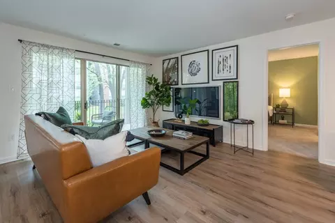 9901 Gable Ridge Ter, Rockville, MD 20850 photo 2