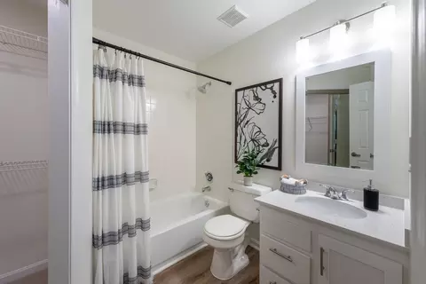 9901 Gable Ridge Ter, Rockville, MD 20850 photo 11