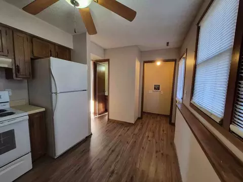 1761 E Lacona Ave, Des Moines, IA 50320