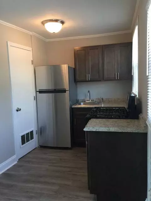 710 Lone Oak Rd, Paducah, KY 42003