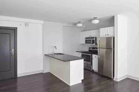 525 E Armour Blvd, Kansas City, MO 64109