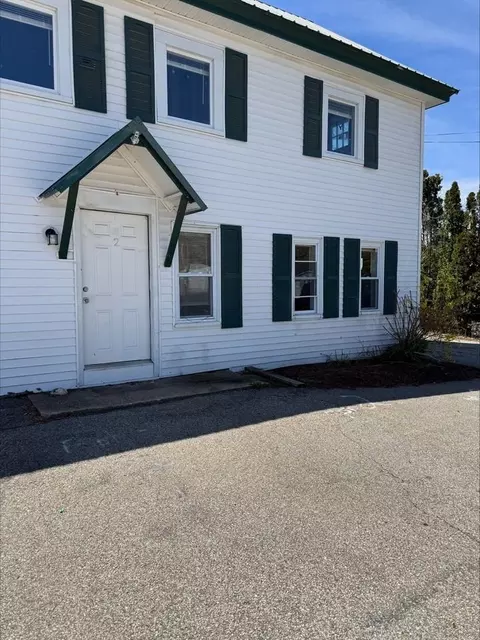 4 Garvins Falls Rd, Concord, NH 03301