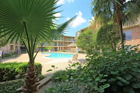 6601 Dunlap St, Houston, TX 77074 photo 2