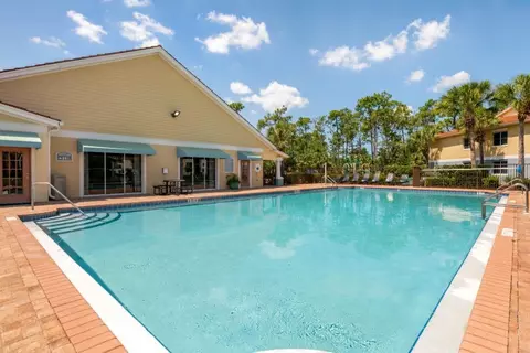8650 Weir Dr, Naples, FL 34104 photo 6