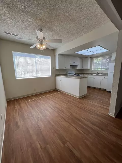 1335 Hemlock St, Chico, CA 95928