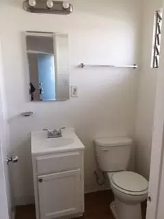 3222 Santa Monica Blvd, Santa Monica, CA 90404