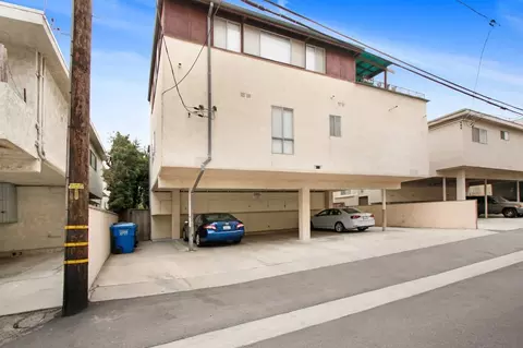 1442 Brockton Ave, Los Angeles, CA 90025