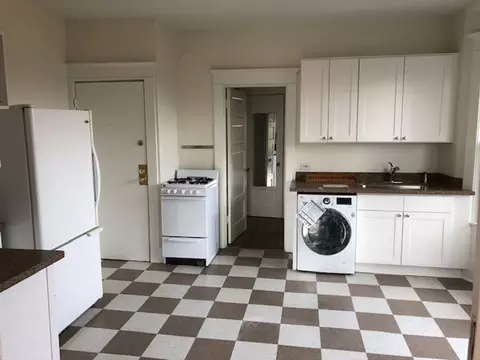 940 24th Ave, Seattle, WA 98122