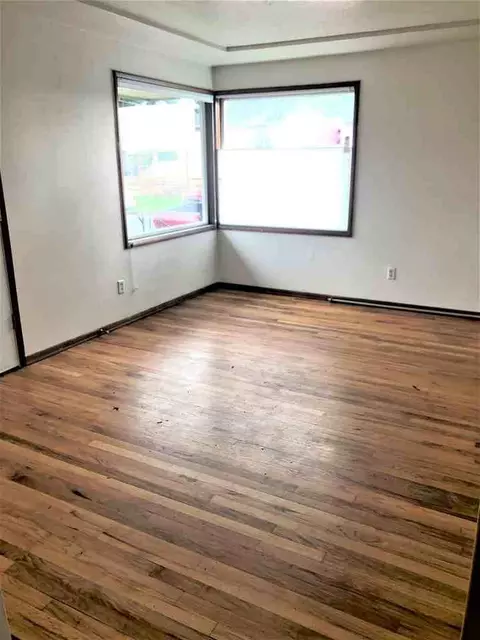 5727-5731 5727-5731 Ne Hassalo St 1102 1107 Ne 58th, Portland, OR 97213