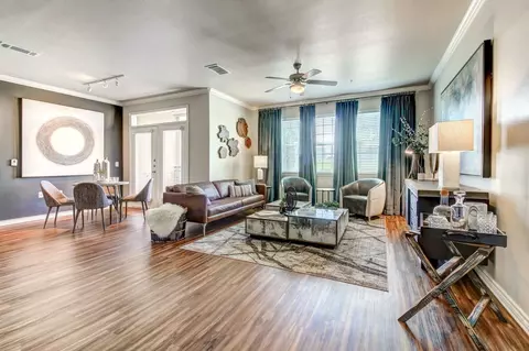 401 W Northwest Hwy, Irving, TX 75039 photo 9