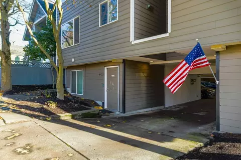 4422 Francis Ave N, Seattle, WA 98103 photo 9