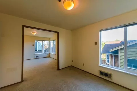 4422 Francis Ave N, Seattle, WA 98103 photo 4