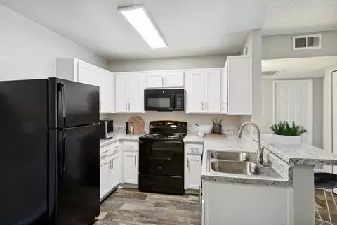 2800 S Mission Rd, Tucson, AZ 85713 photo 4